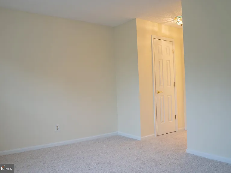 12101 Greenwood Ct #301 — Photo 20