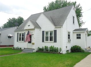 912 Shenley Dr, Erie, PA 16505