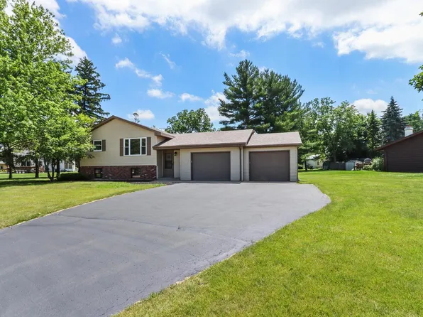 635 West Estate COURT, Elkhorn, WI 53121