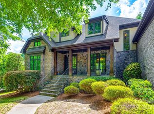 8239 Victoria Lake Dr, Waxhaw, NC 28173