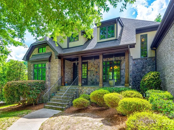 8239 Victoria Lake Dr, Waxhaw, NC 28173