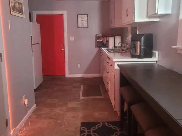 131 Maple St, Burlington, VT 05408