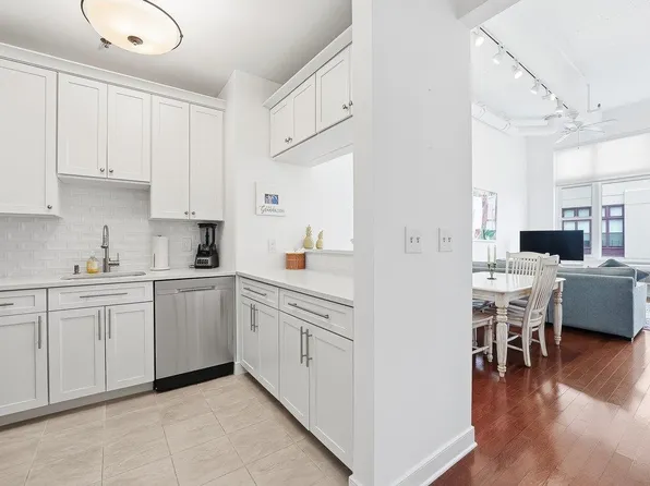 1500 Hudson St APT 12T, Hoboken, NJ 07030