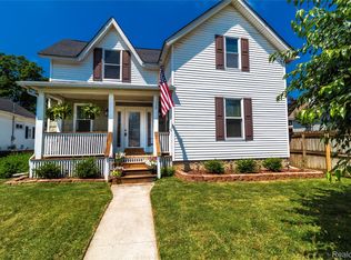 835 N Main St, Lapeer, MI