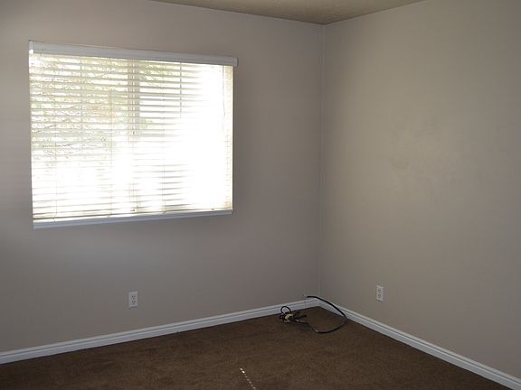 Bedroom 1/Main Floor Master