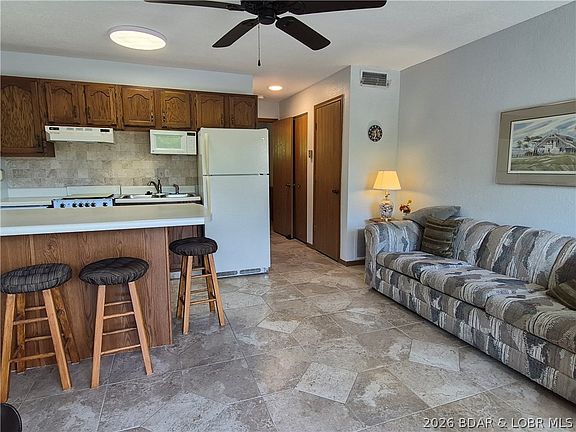 5th image of 1442 Nichols Rd #H302