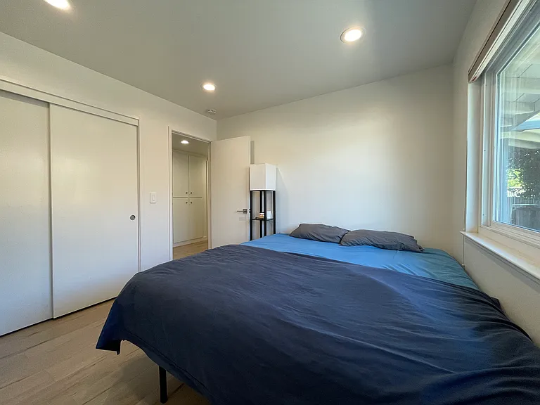 3373 Payne Ave #3 — Photo 11