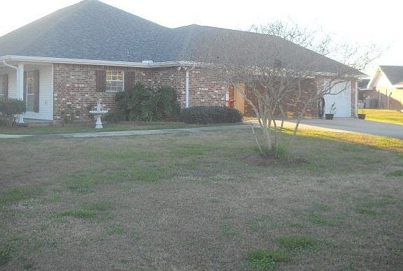 3rd image of 311 Marcello Blvd