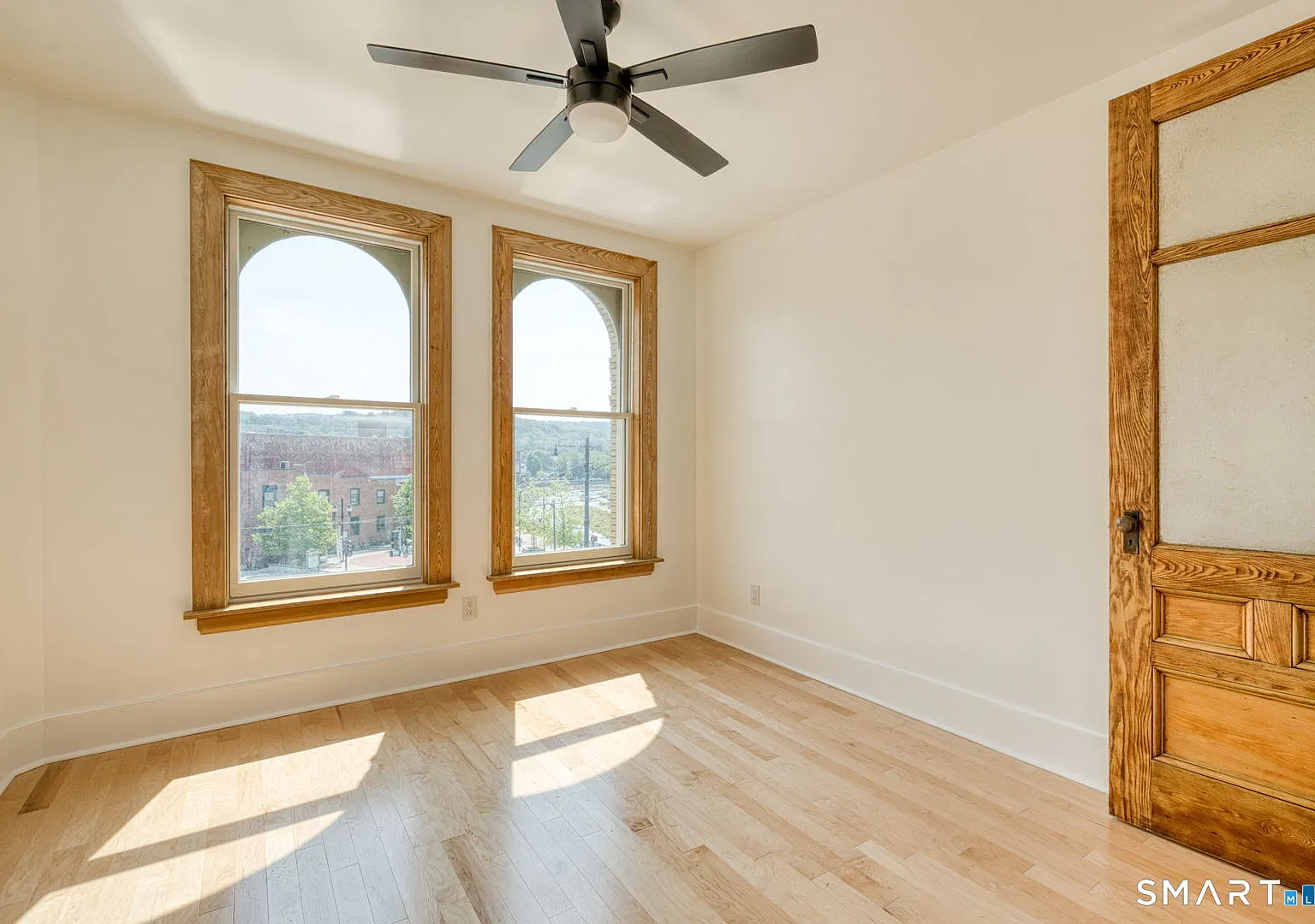 2 bed, 1.0 bath, 960 sqft, $1,700 — Photo 1