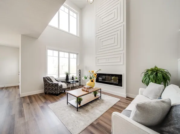 8808 183rd Ave NW, Edmonton, AB T5Z 0S8