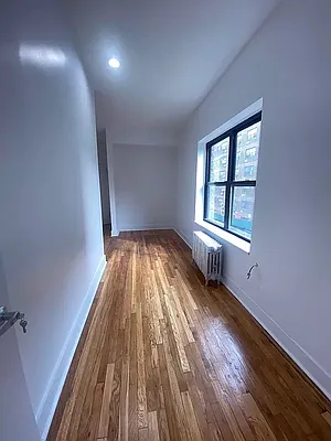 Rented by CITY SKYLINE REALTY INC | media 11