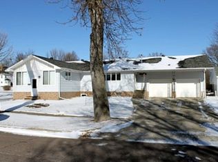 500 E Michigan Ave, George, IA 51237