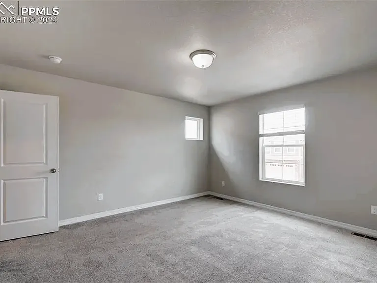 7813 Tent Rock — Photo 22