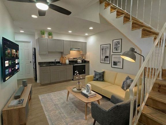2nd image of 646 Ridge St APT 5