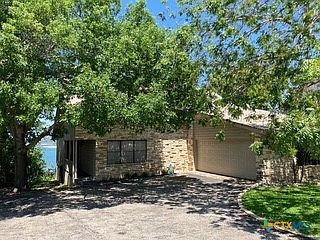 1st image of 1603 Lakeside Dr W