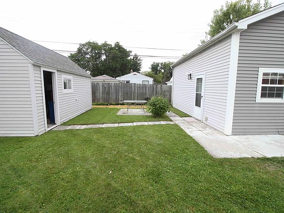 5th image of 13755 Hovey Ave
