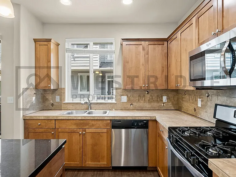 3111 NE 15th Ave — Photo 7