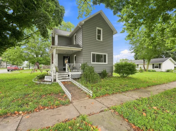 1002 S Van Buren St, Auburn, IN 46706