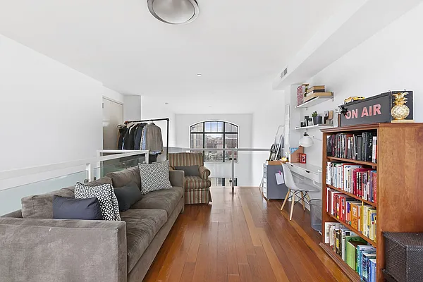 Rented by Compass | media 13