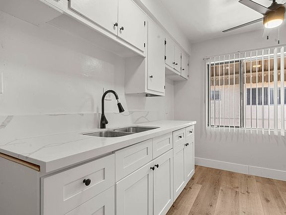 3rd image of 8419 S Western Ave APT 6