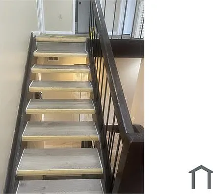 2044 Watermark Pl #2044 — Photo 9
