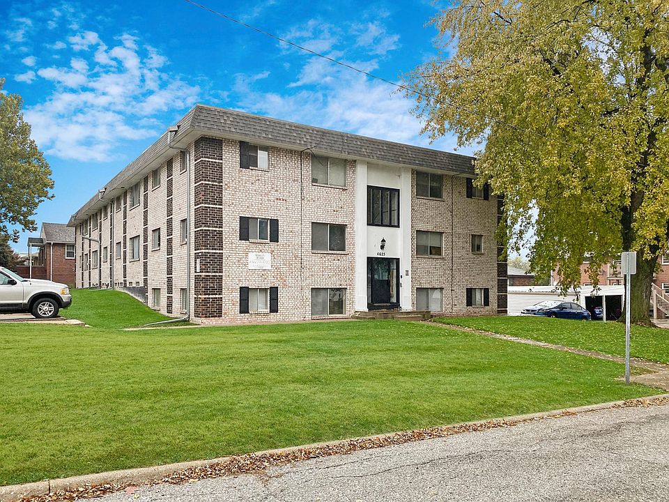 1st image of 4621 Wakeley St #9