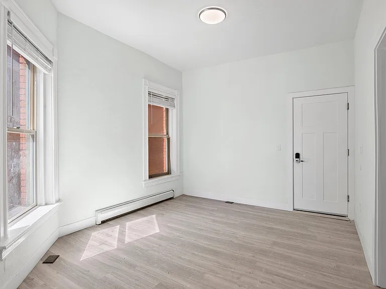 1256 N Corona St #4 — Photo 15