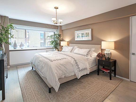 5th image of 40 E 78th St #3C