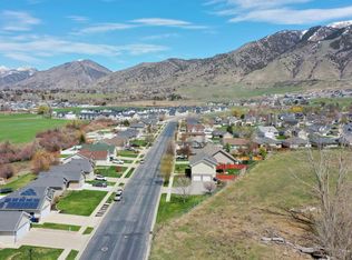 44 W Spring Creek Pkwy, Providence, UT 84332