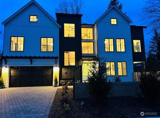 8410 NE 146th St, Kenmore, WA 98028