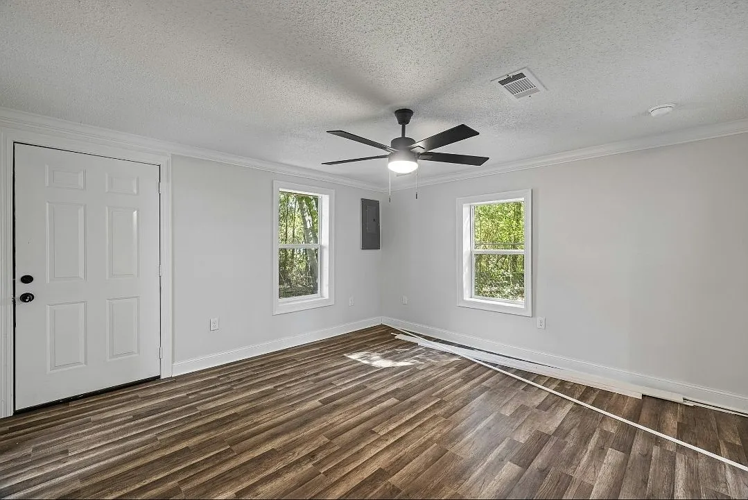510 A Bullis St — Photo 3