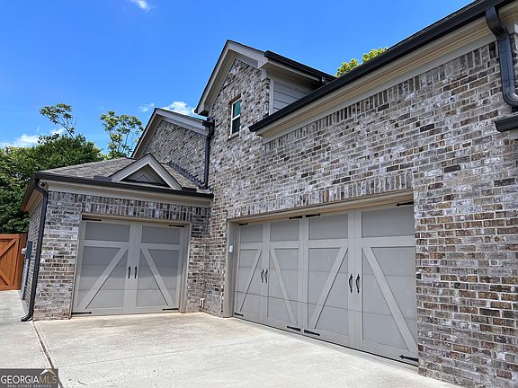 4th image of 4080 Mayhill Cir