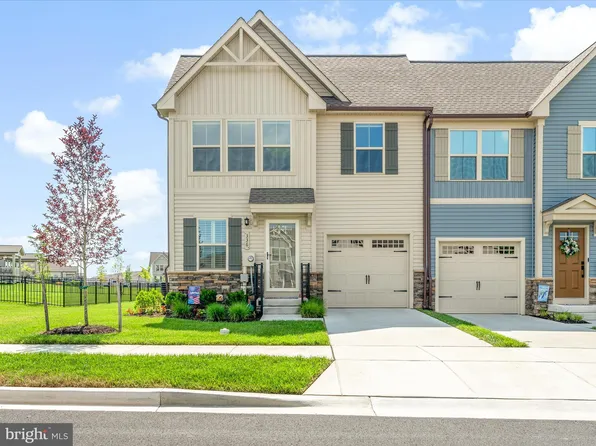 336 Hammersmith Cir, Frederick, MD 21702