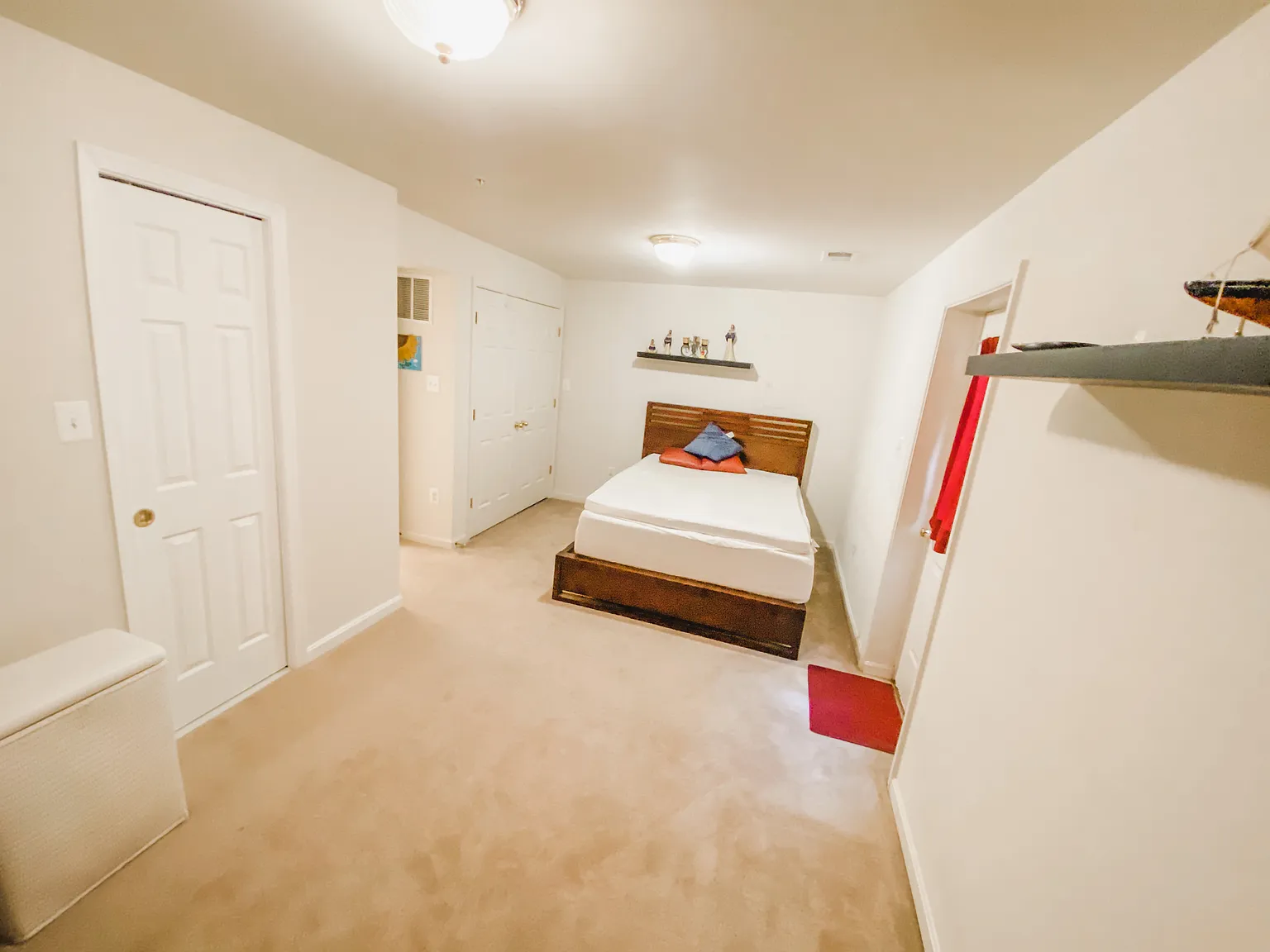 Studio, 400 sqft, $850 — Photo 1