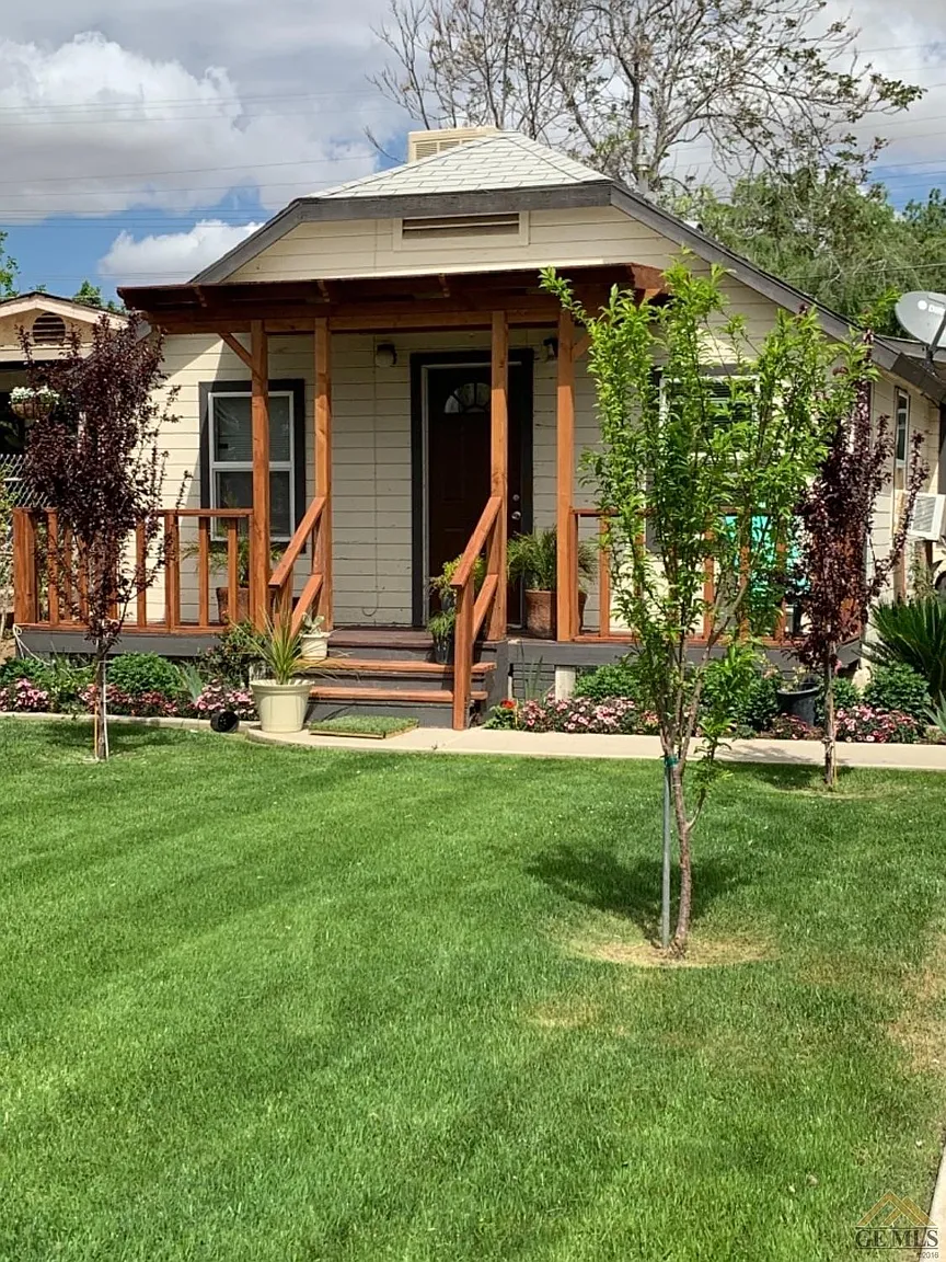 316 Crawford St photo 1