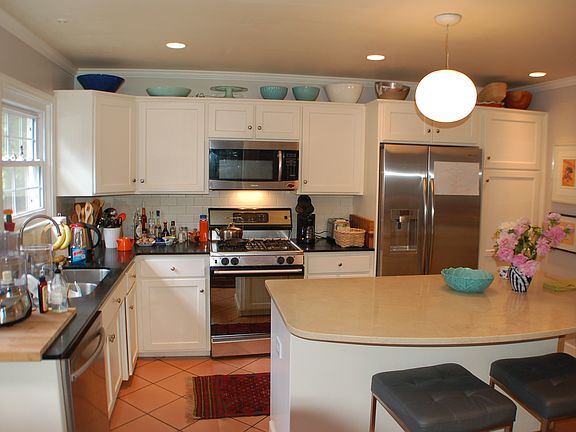 5th image of 230 S East Ave