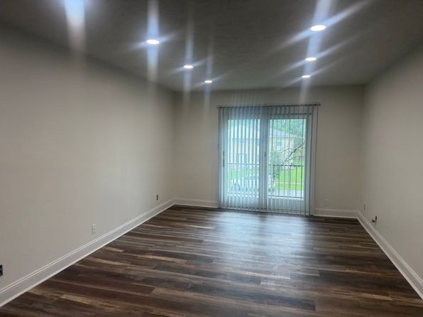 8718 Bayberry Pl APT 29