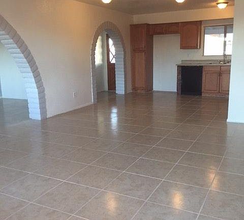 Open Floorplan and ALL TILE
