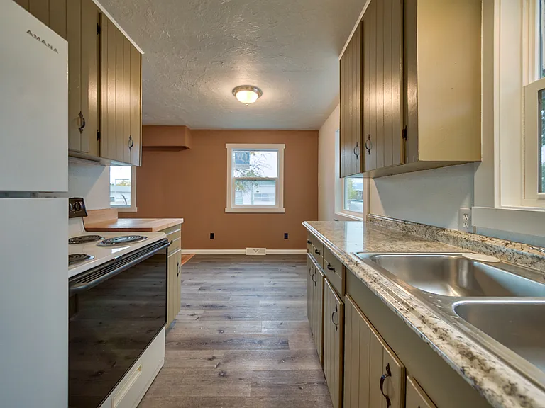1008 N 7th St — Photo 1