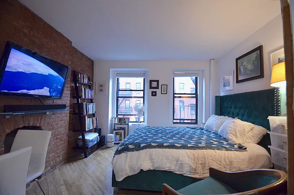 Rented by Compass | media 13