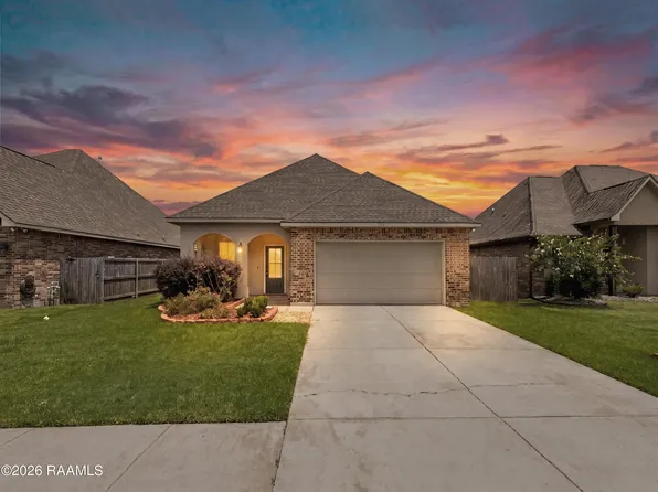 111 Raven Cliff Ln, Broussard, LA 70518