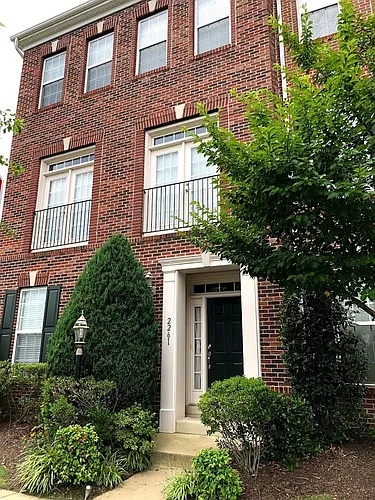 2261 Potomac Club Pkwy Photo 1