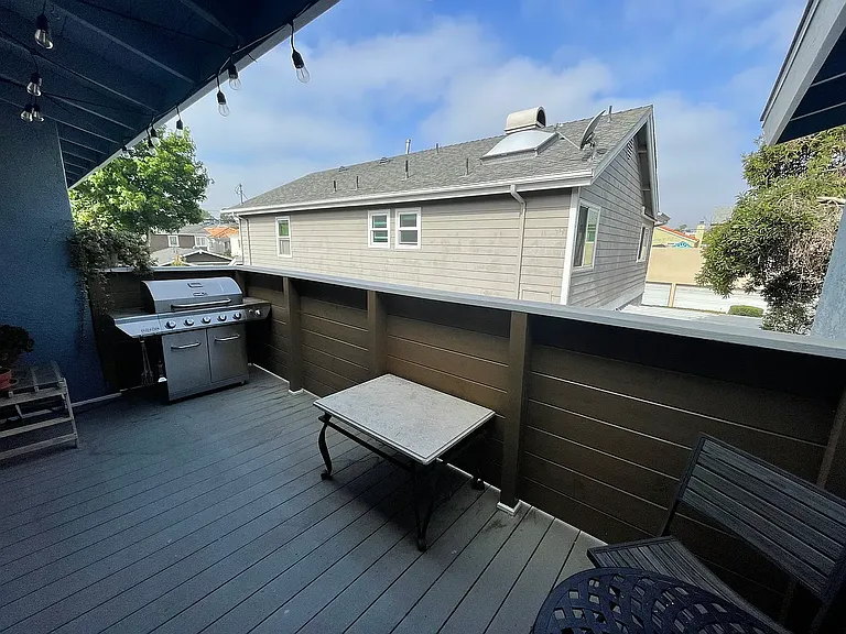 2415 Harriman Ln #D — Photo 1
