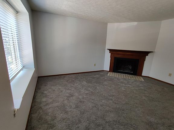 4th image of 6478 Cranston Way