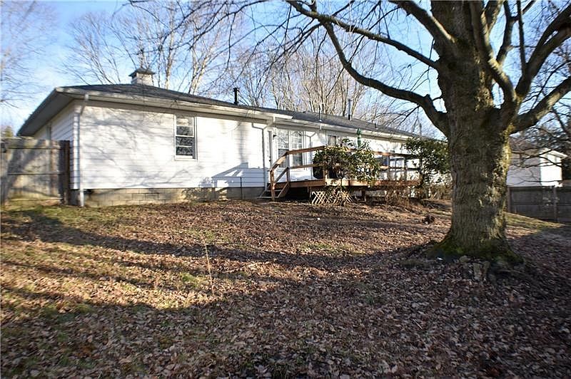 699 Lyle Dr, Hermitage, PA 16148 Zillow