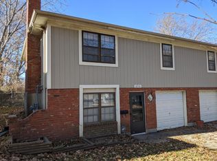 12914 Beacon Ave, Grandview, MO 64030