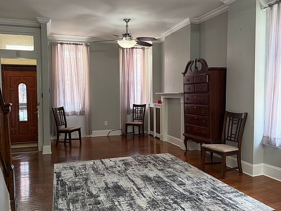 4th image of 3845 Baring St #3
