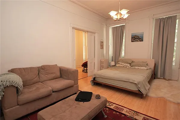 Rented by R New York | media 26