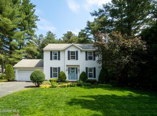 25 Peachtree Ln, Queensbury, NY 12804
