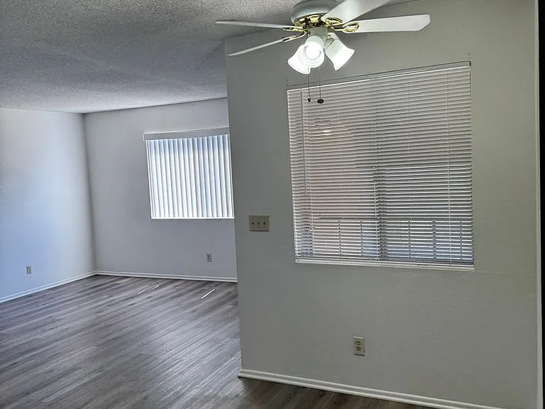 10932 Rincon St — Photo 13
